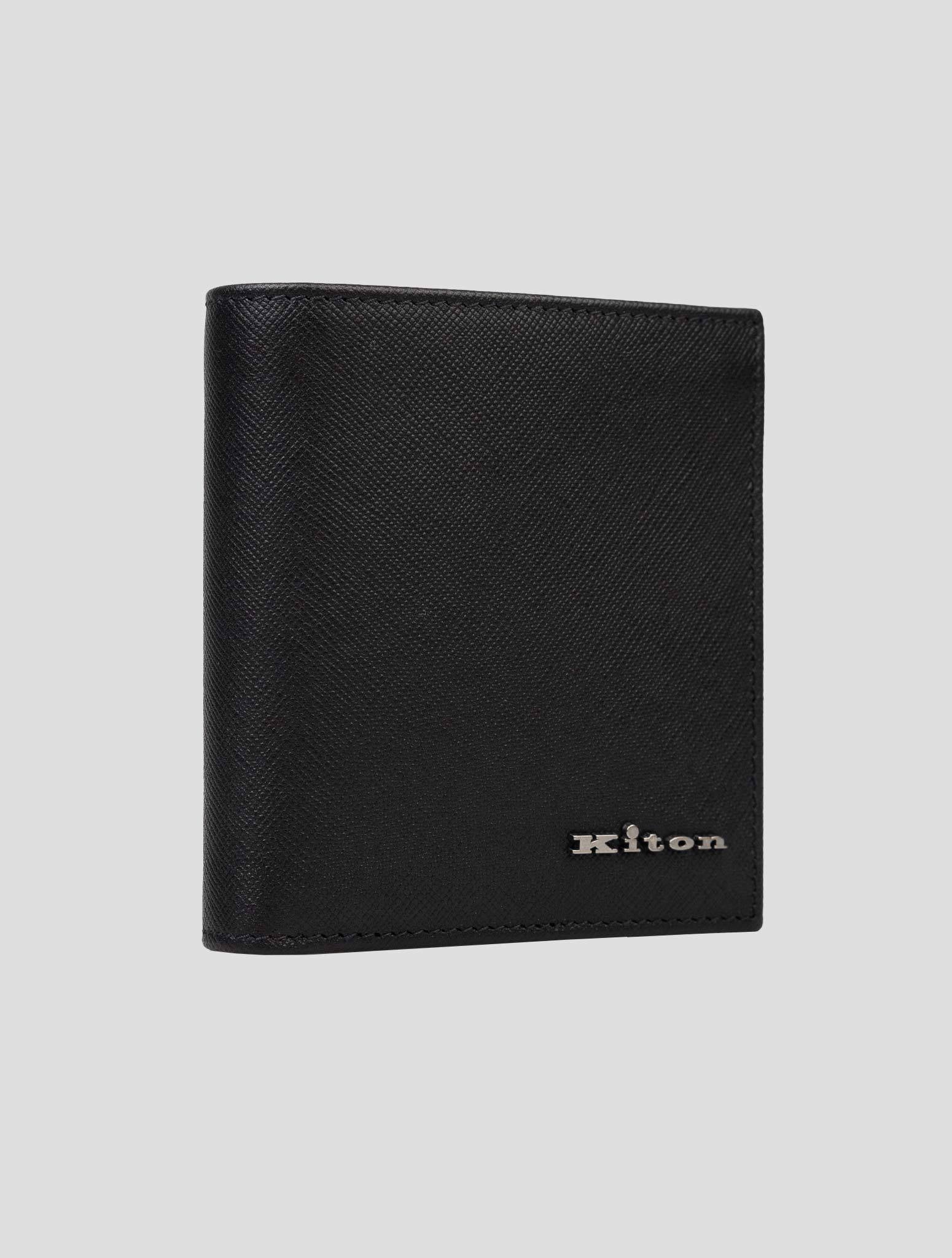 Черный кожаный кошелек Kiton — итальянское мастерство премиум-класса