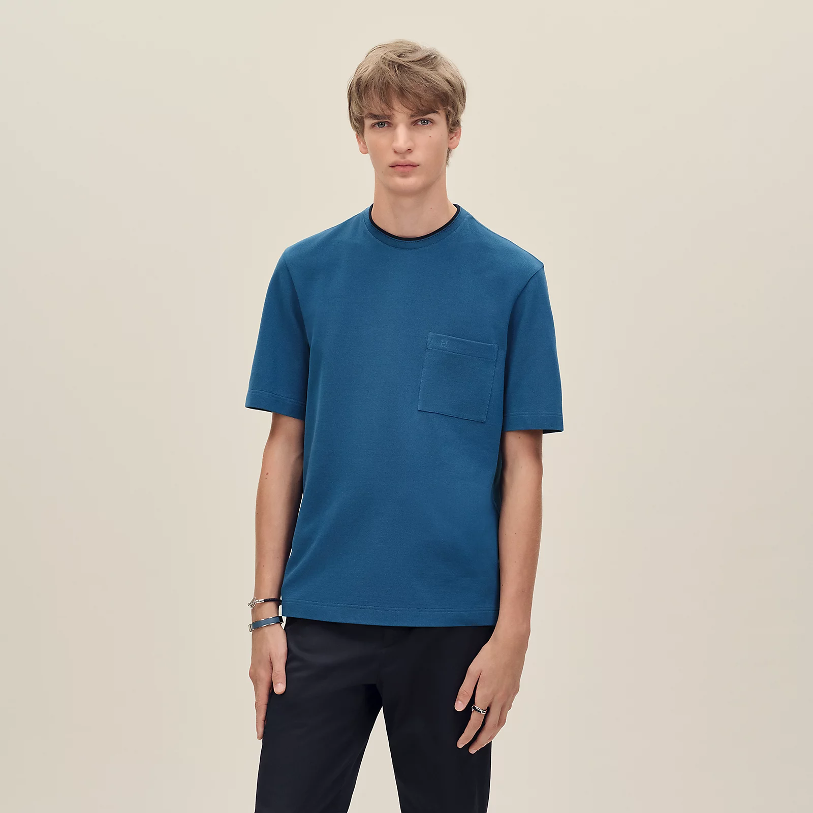 Футболка с карманом