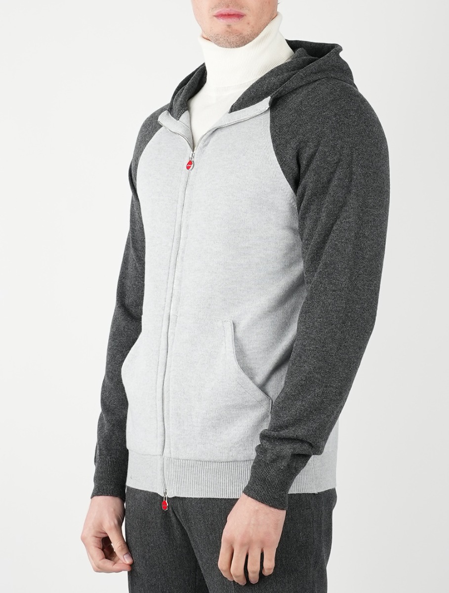 Kiton Светло-серый Темно-серый кашемировый капюшон с молнией на всю длину