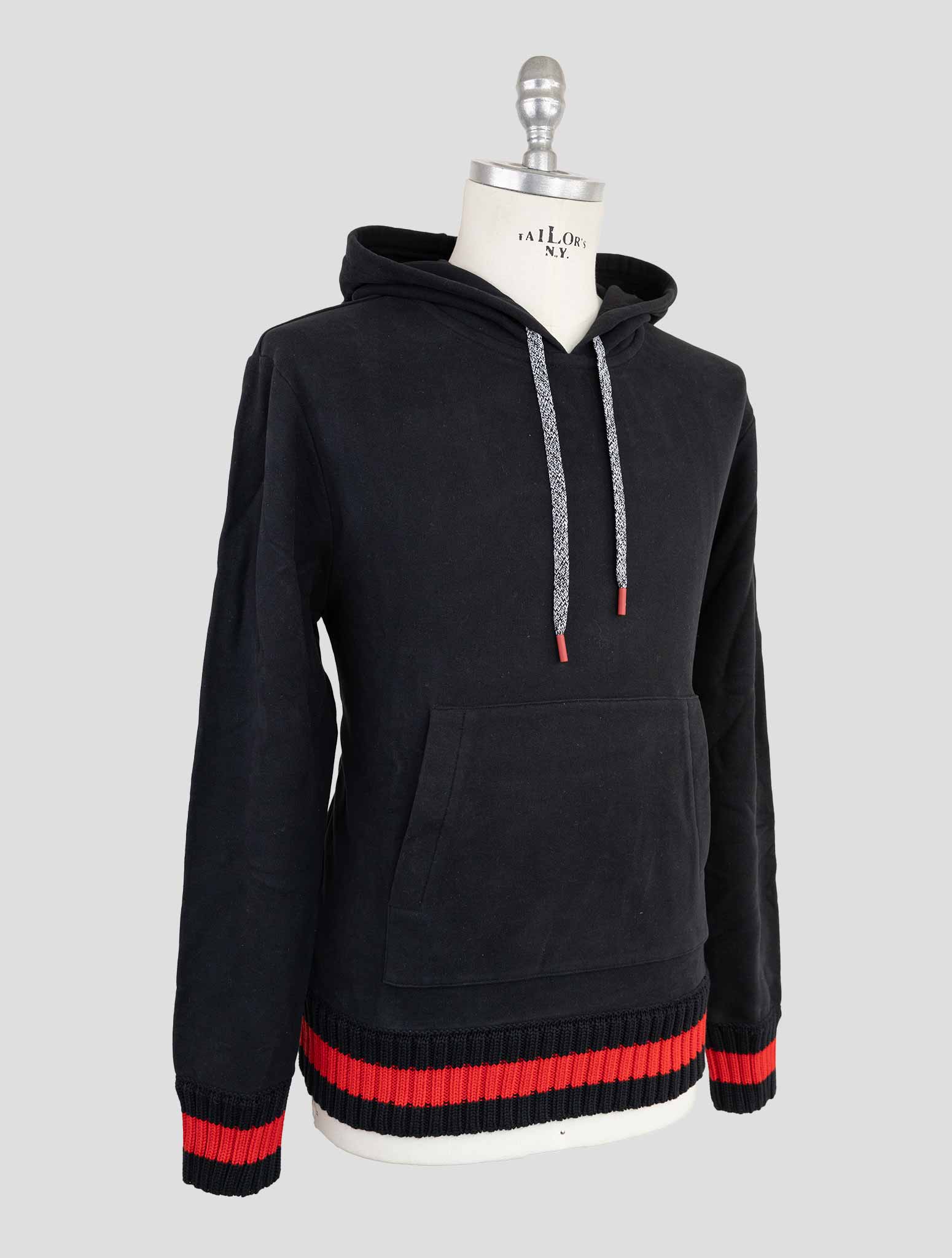 Черный хлопковый спортивный костюм Kiton — толстовка с капюшоном на молнии во всю длину и спортивный комплект