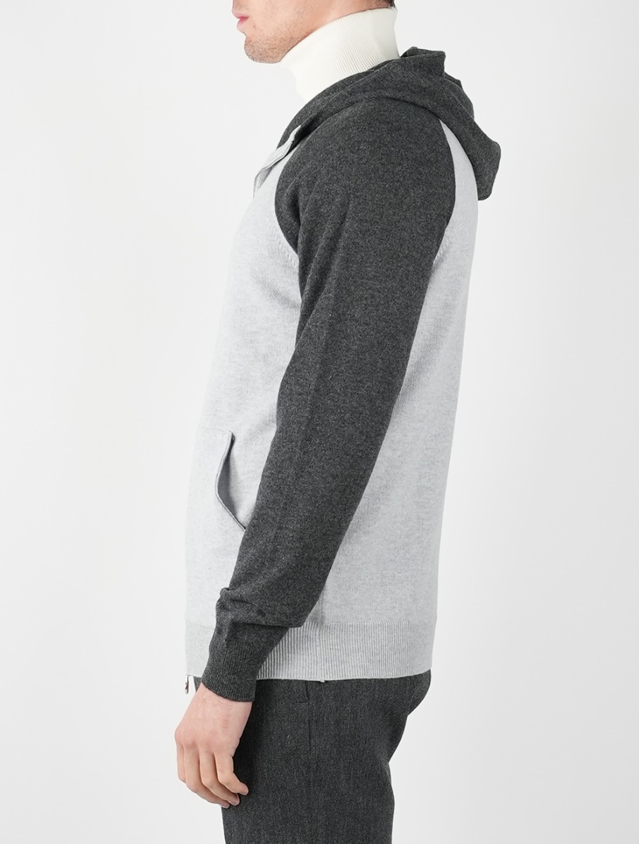 Kiton Светло-серый Темно-серый кашемировый капюшон с молнией на всю длину