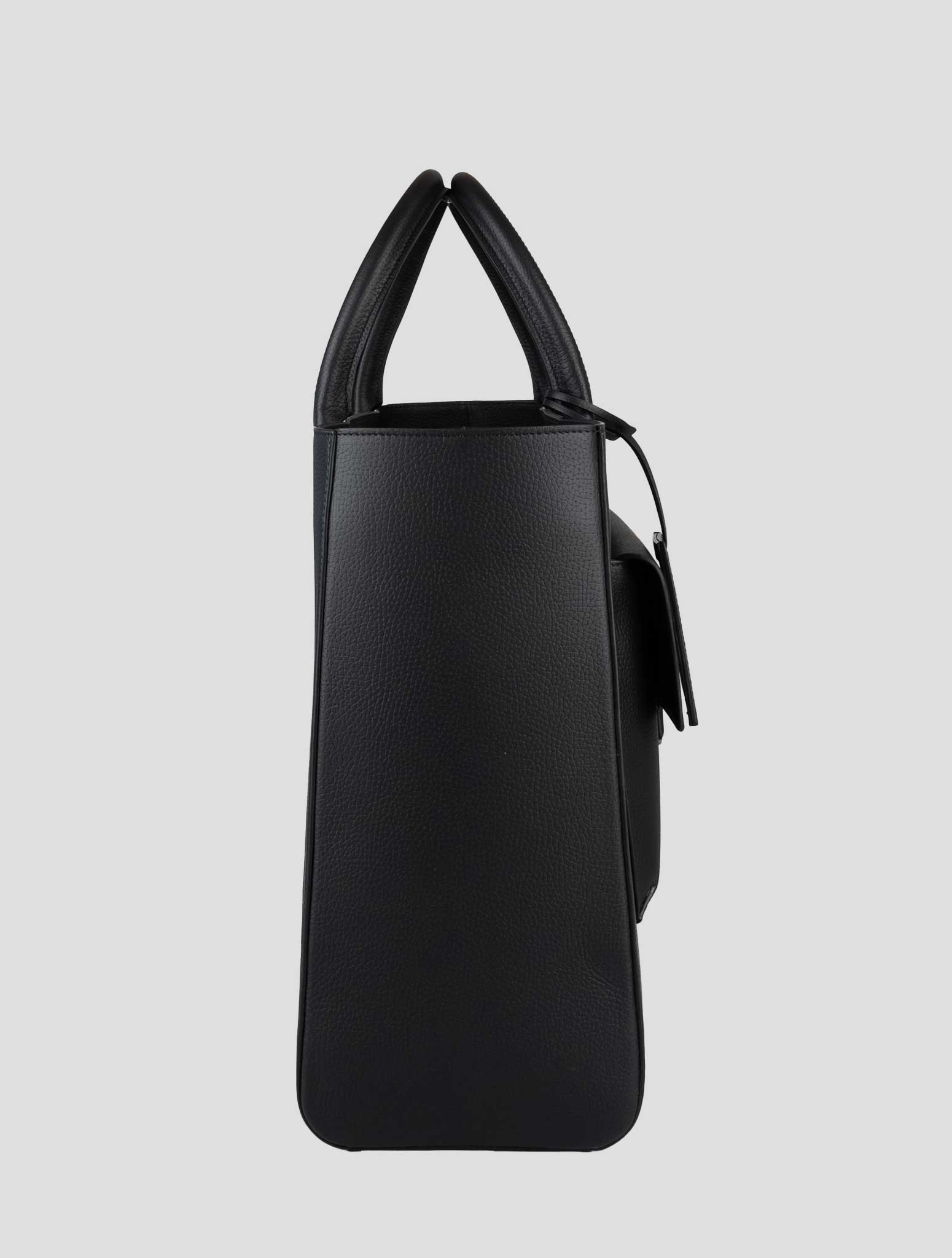 Черная кожаная большая сумка Isaia