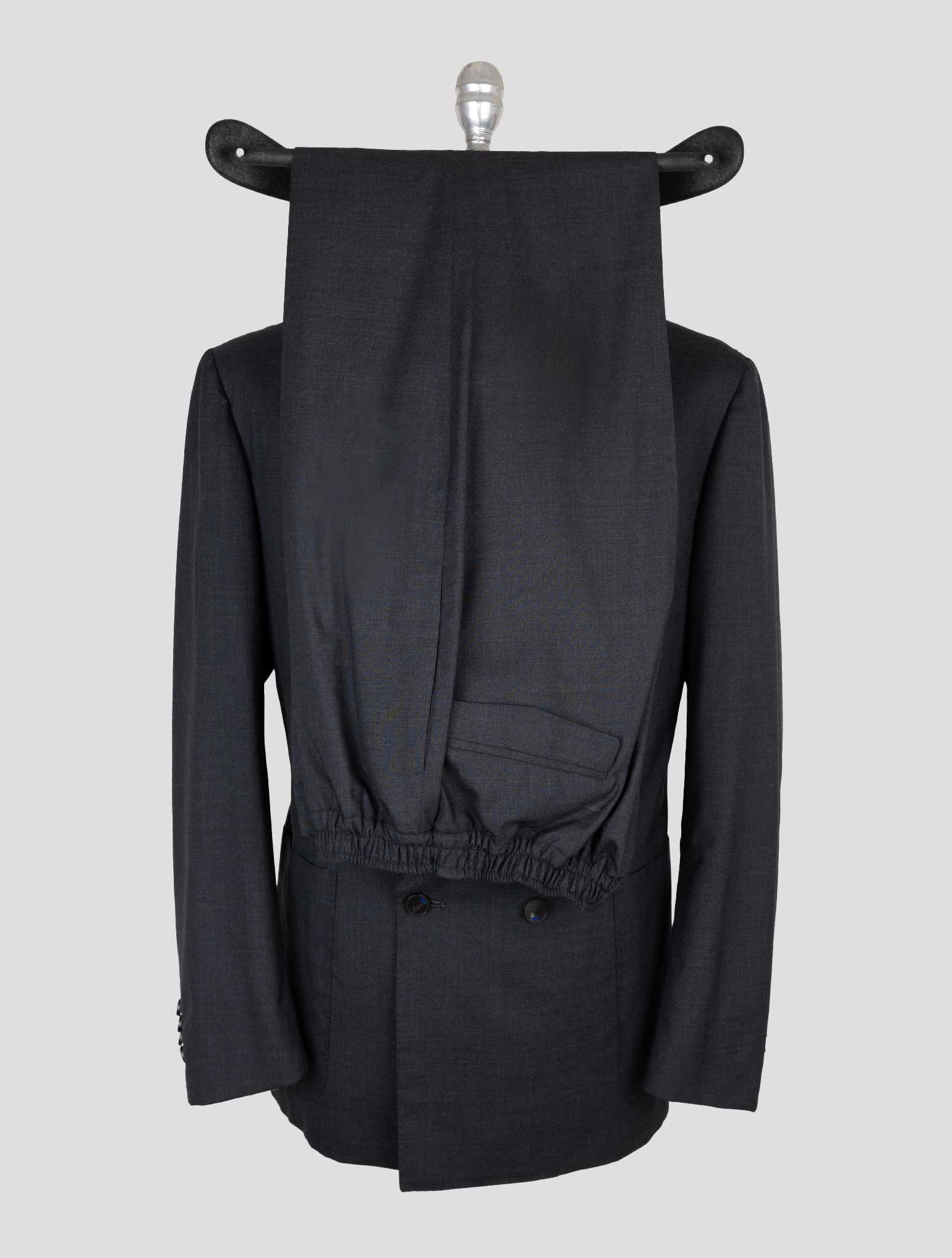 Серый двубортный костюм Kiton Knt из натуральной шерсти Pa Ea