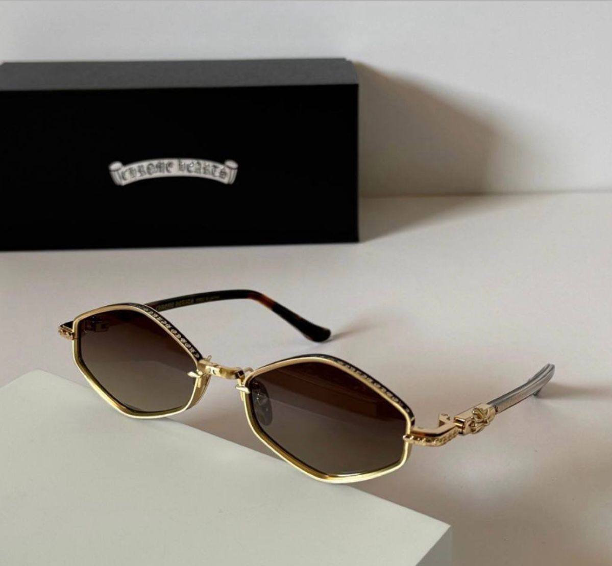 Солнцезащитные очки