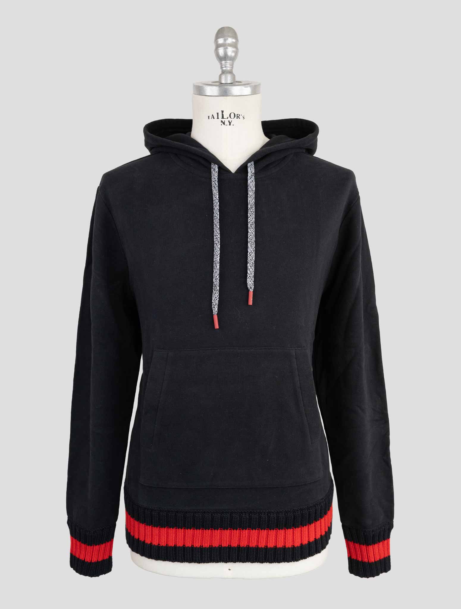 Черный хлопковый спортивный костюм Kiton — толстовка с капюшоном на молнии во всю длину и спортивный комплект